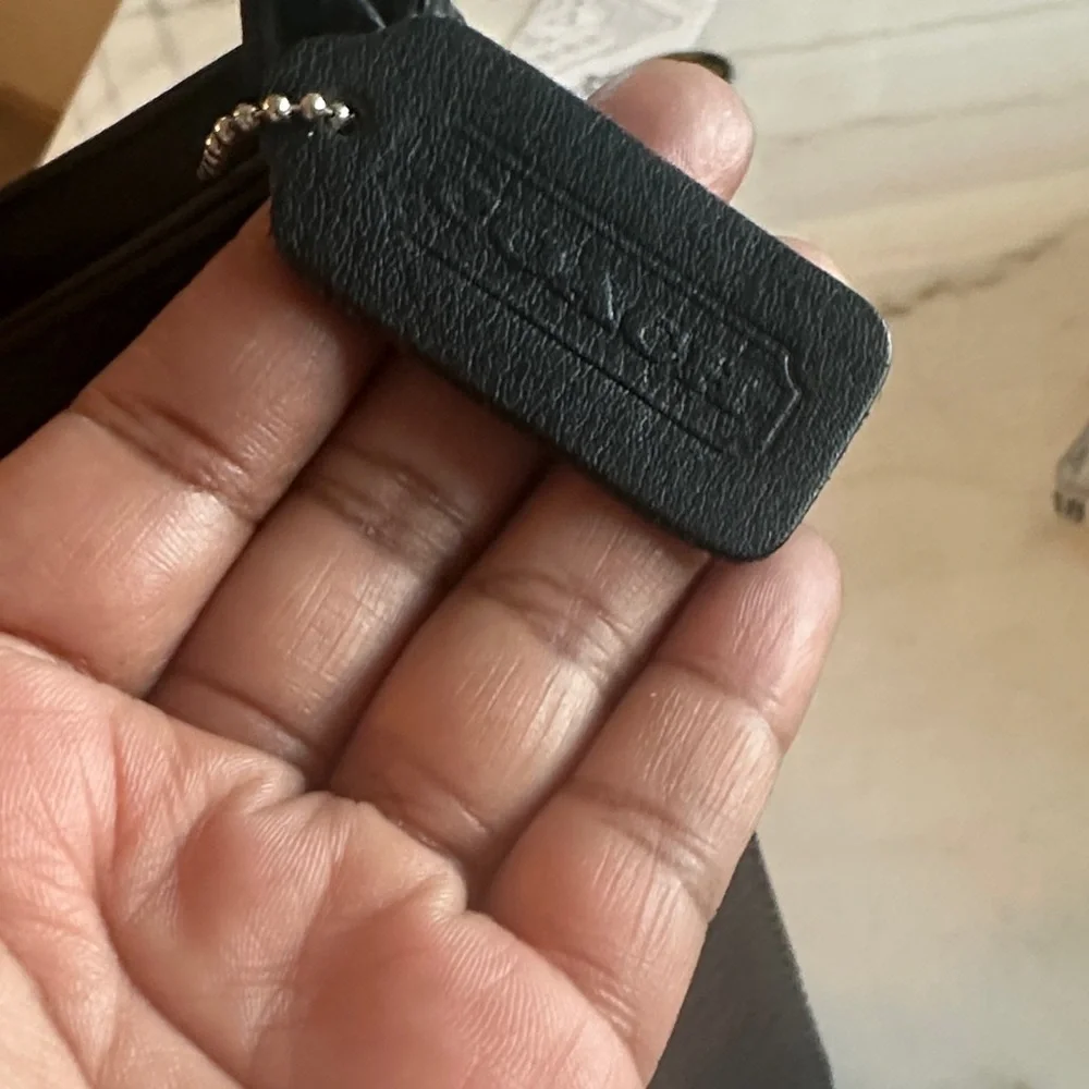 Vintage Coach Hudson Black Pebbled Leather Shoulder Bag - Picture 2 of 6